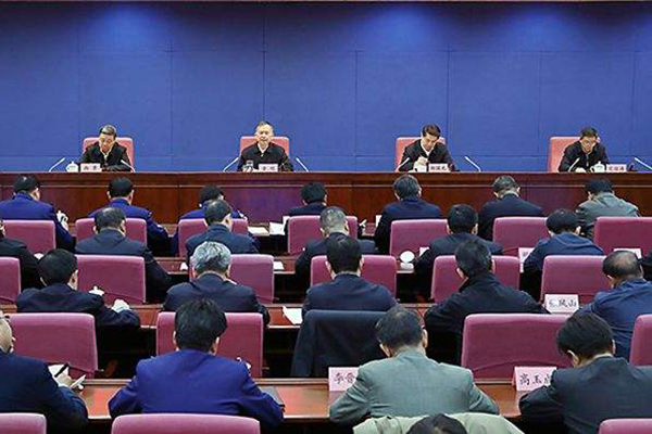 國務(wù)院安委辦、應(yīng)急管理部召開全國煤礦安 全生產(chǎn)工作緊急視頻會議強(qiáng)調(diào) 深刻吸取煤礦重大事故教訓(xùn) 舉一反三抓好風(fēng)險防控 確保歲末年初安 全形勢穩(wěn)定